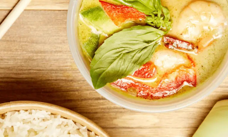 Bangcook – Curry Vert Thaï, un curry onctueux au lait de coco, parfumé au basilic thaï, citronnelle et coriandre, doux et savoureux