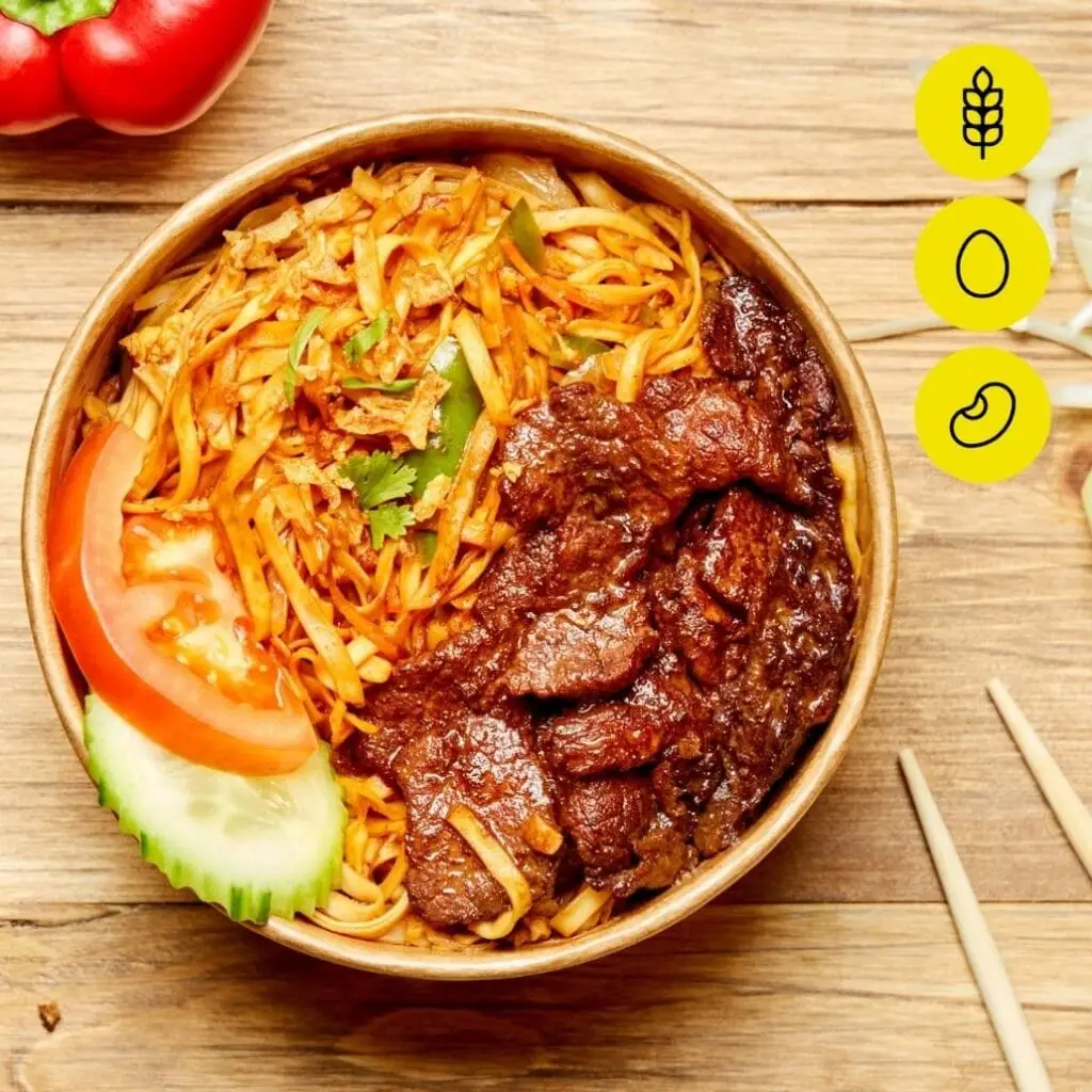 Bangcook Mi Prat Bœuf - nouilles thaï, Bœuf sauté, street food thaïlandaise authentique.