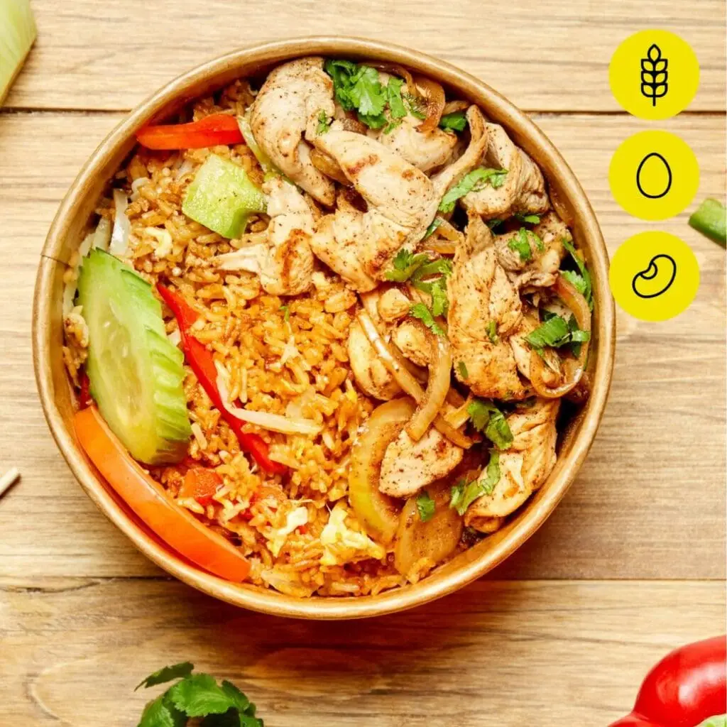 Bangcook Pepper Poulet - un wok thaï parfumé de riz sauté au poivre, avec du poulet tendre et des légumes frais