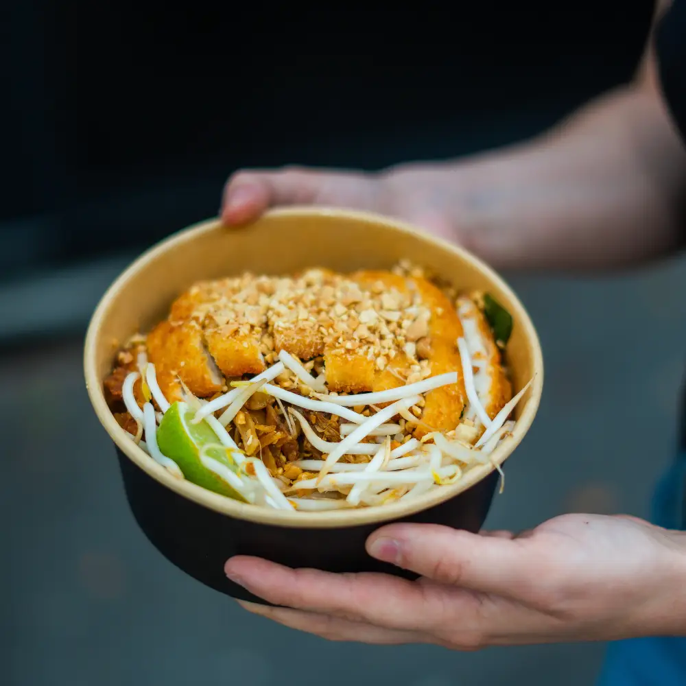 pad thai poulet croustillant bangcook fast good thai pouet katsu façon thailandaise