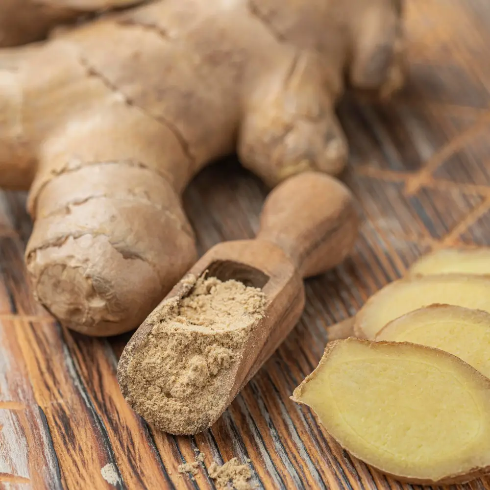 gingembre frais et moulu bienfait ingrédient cuisine asiatique et thai